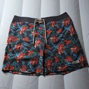 Fair Harbor Men's Board Shorts Swim Trunks Floral Sz 36 Blue Black Red Stretch